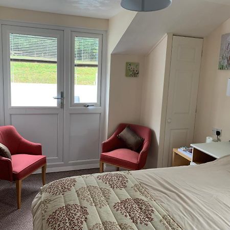 The Kings Head Inn Глостър Екстериор снимка